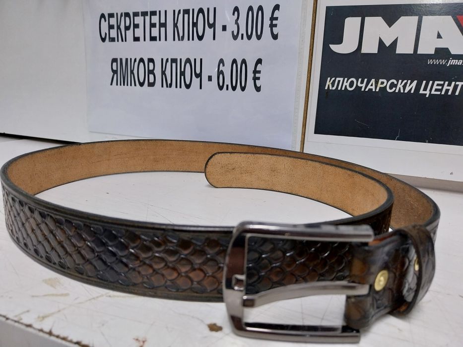 Ръчна изработка   мъжки  колани,гравирани и гладки  от телешка кожа, -60 Евро  бр.,