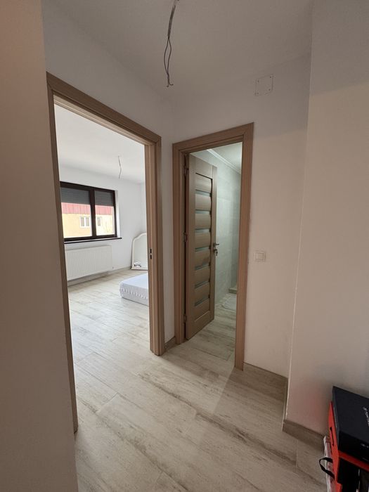 Vând apartament cu 3 camere