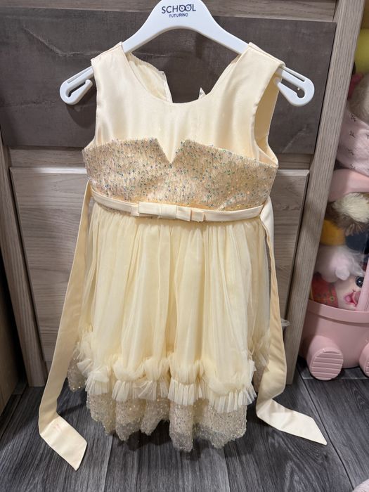 Платье на девочку, размер 110