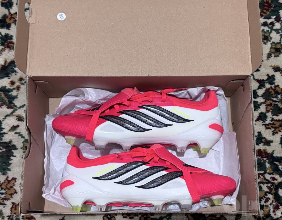 Adidas Predator Pro 2026