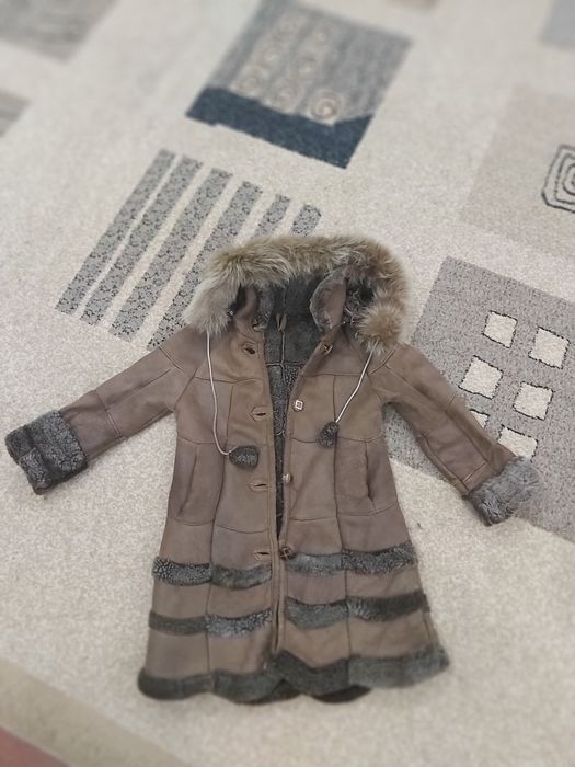 Дубленки на девочек б/у
