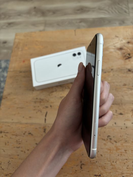 iPhone 11 Alb 64 GB