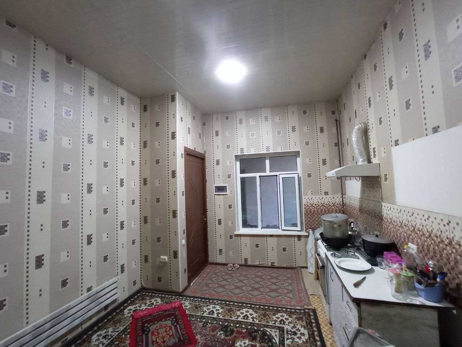 Ko'ksaroyda hovli sotiladi