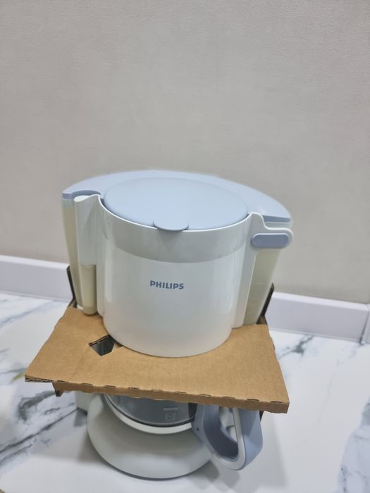 Продам кофеварку Phillips hd 7448