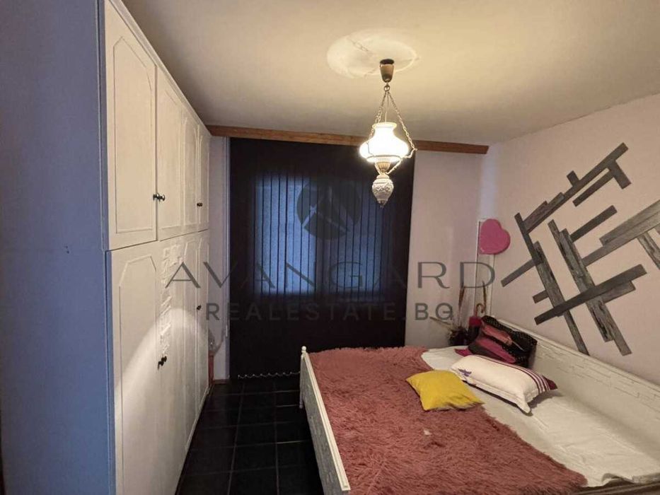 Продава се Тристаен апартамент в Пловдив, Кючук Париж - 100 кв.м за 1643 €/кв.м - Снимка #6