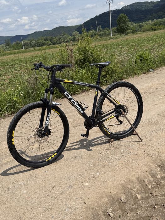 Vând bicicletă cross mărimea L 51