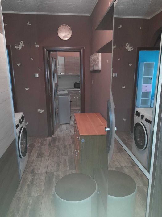 Двустаен апартамент в Дружба 1