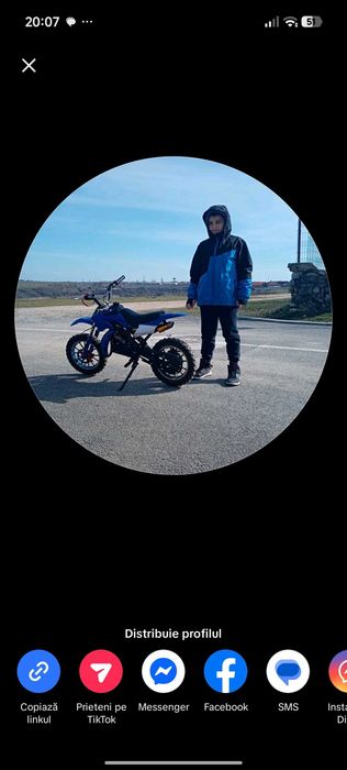 vand moto corss pentru copii 49cc,pentru copii la vineva care se pricepe sa repare,se inabuse din mers. Doar filtru de aer este schimbatw