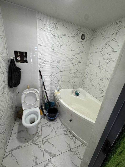 Продается нежилое помешение вдоль дороги! Ул Катартал! С готовым аренд