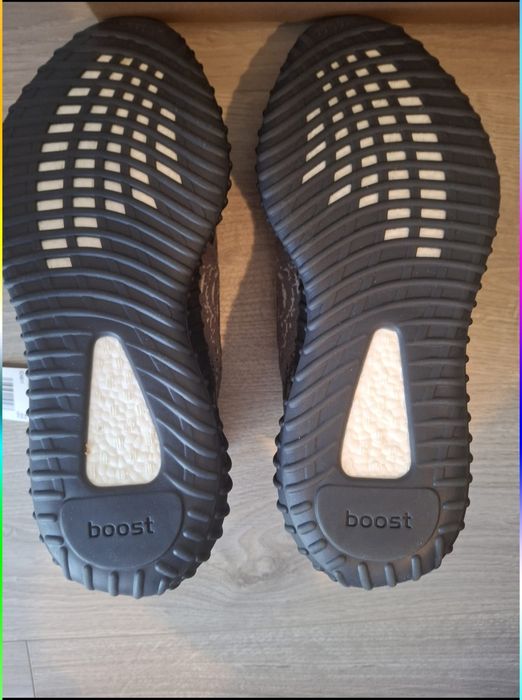 Yeezy 350 mărimea 44