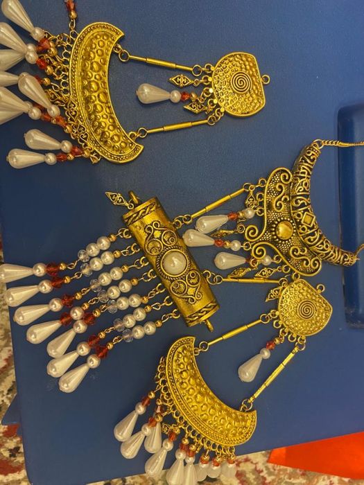 Шаш бауларларға тапсырыс беріңіз