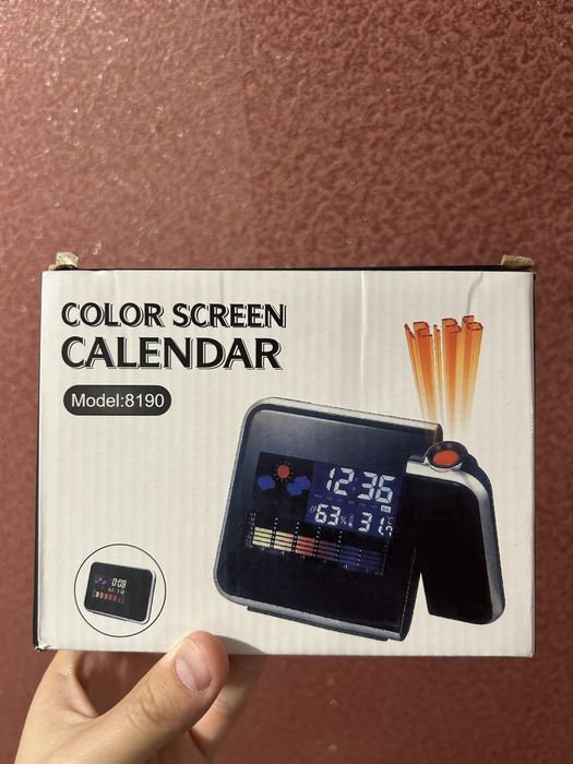 Часовник електорнен с термометър