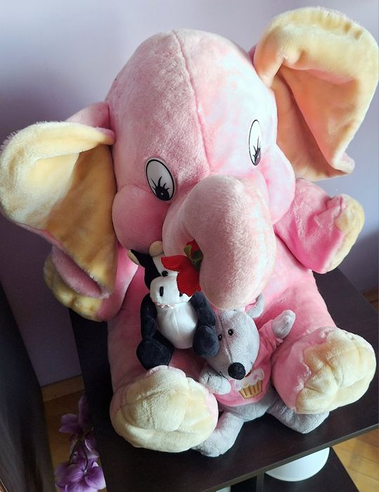 Голям плюшен слон +