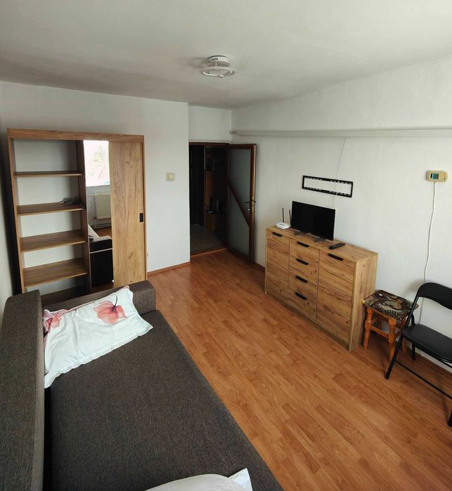 Garsoniera de inchiriat