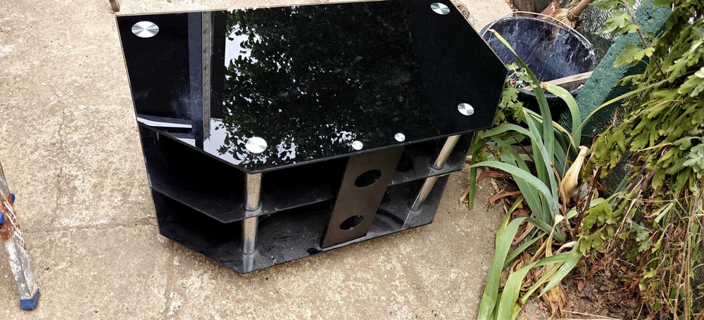 Тв стъклена  маса