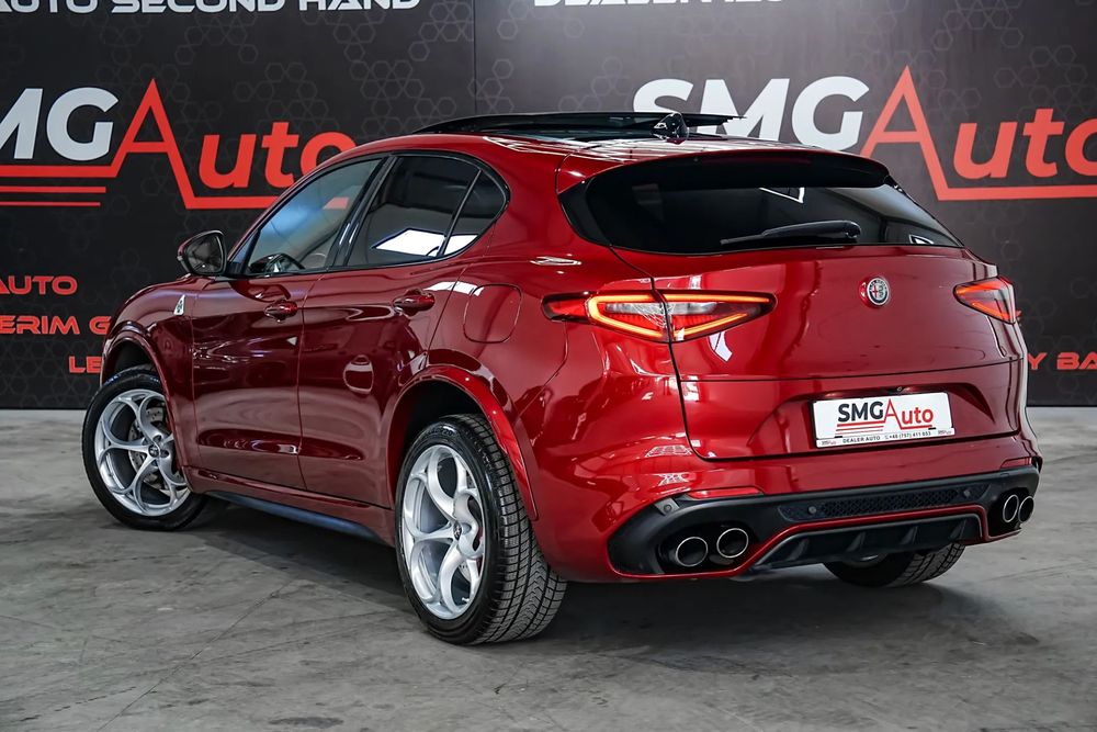 Alfa Romeo Stelvio 2019 benzină, 38.645 € — imagine 4