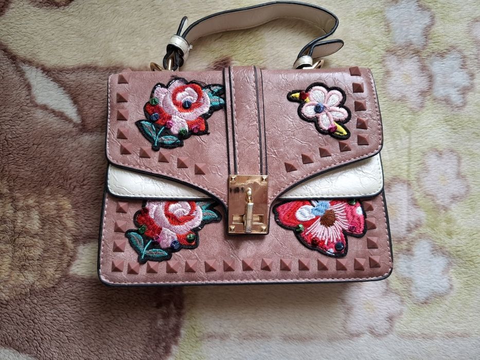 Дамска нова чанта