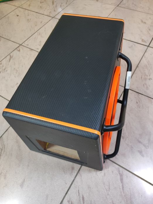 Продам короб для сабвуфера