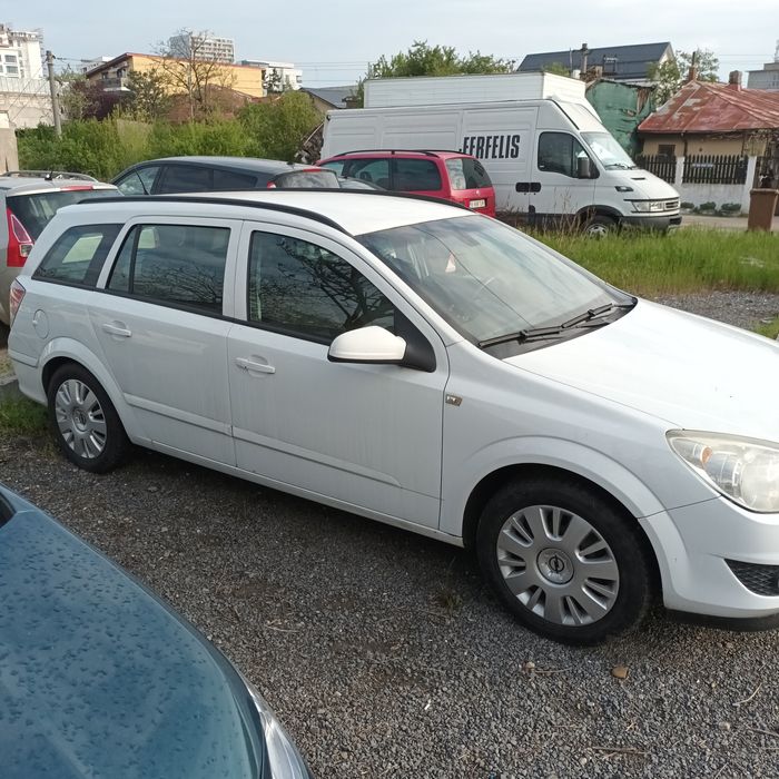 Vând Opel astra h  brek