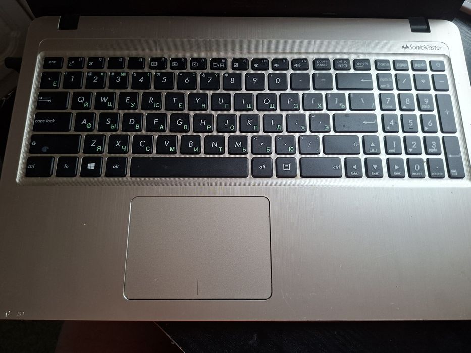 Срочно продам ноутбук