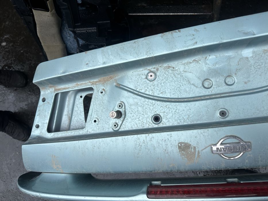 Кришка багажника