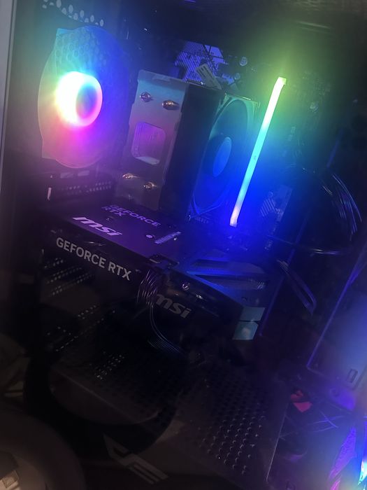 Геймърски компютър Ryzen 7 / RTX 5060 Ti / 16GB RAM