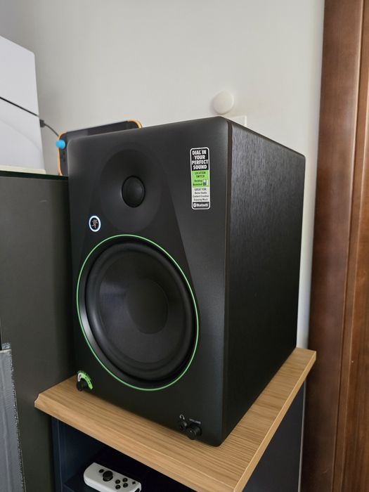 Mackie CR8S BT Subwoofer de studio