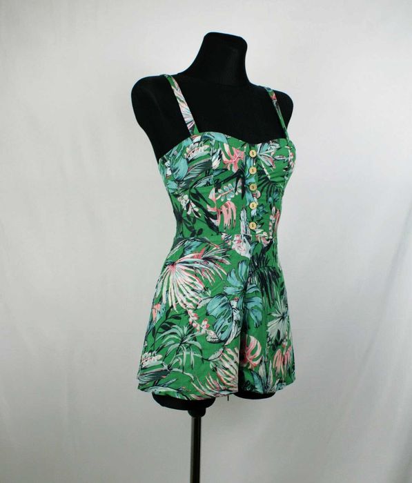 Salopetă scurtă tropicală verde, mărimea S – purtată o singură dată