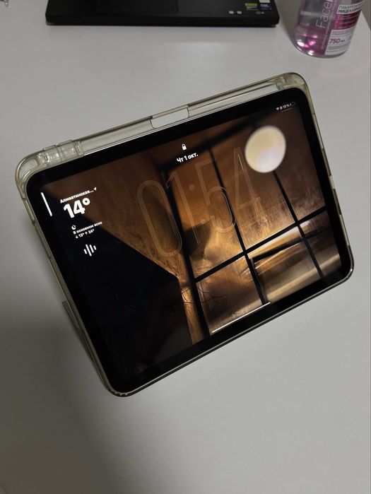 ipad A16 2025 / 256гб + стилус