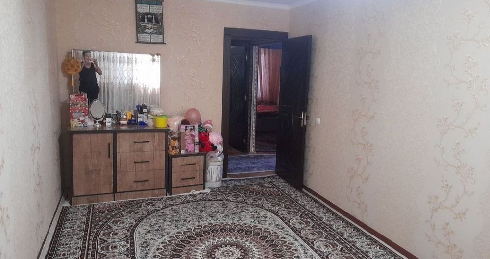 Tojmahal tomonda 3 xonali uy sotiladi