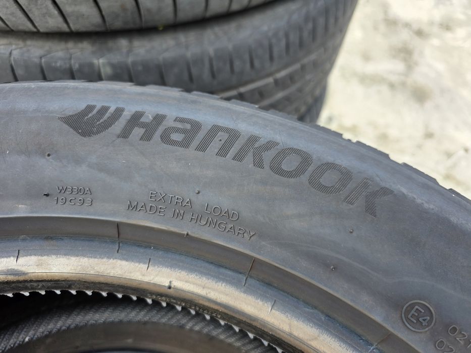 2бр Зимни гуми 235 55 17 - Hankook - DOT 2023