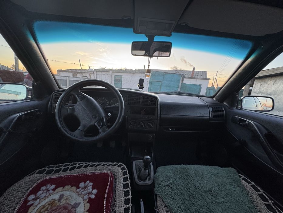 Пассат б4 1993 года