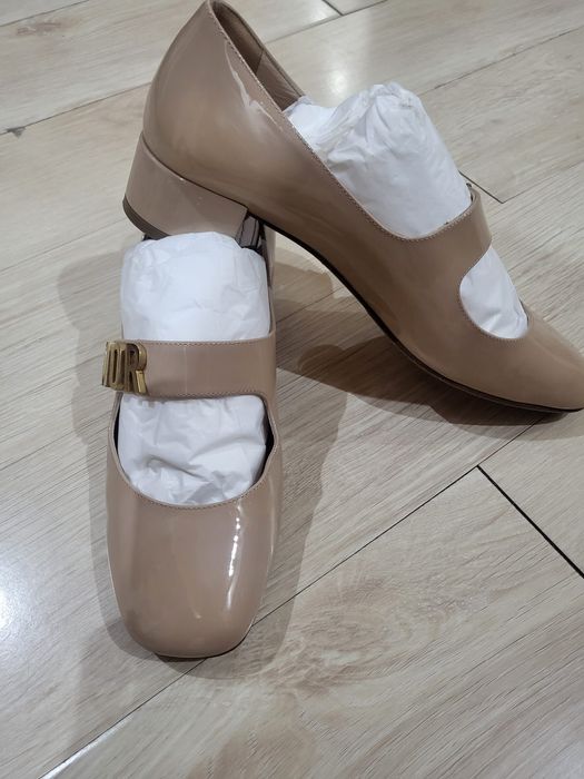 Обувки два чифта