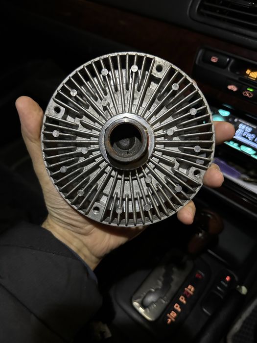 Продам вискомуфты на БМВ