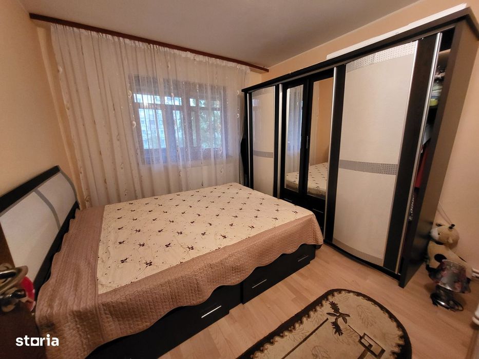 2 decomandate, etaj 1, RENOVAT SI MOBILAT, MICRO 38