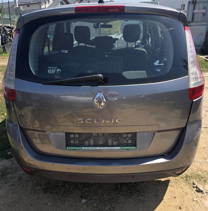 Dezmembrez Renault scenic 3 1.9 dci