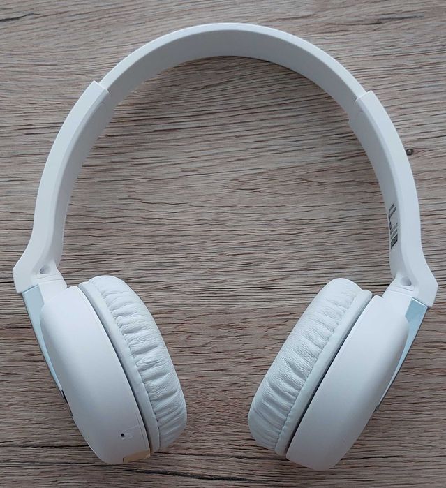 SONY DR-BTN200 безжични слушалки