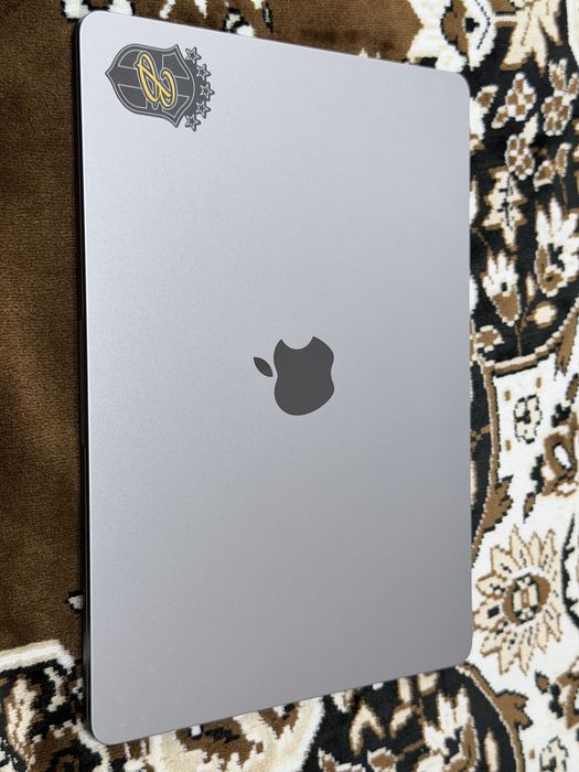 Продам Mac book на M3 256/8 акб 95