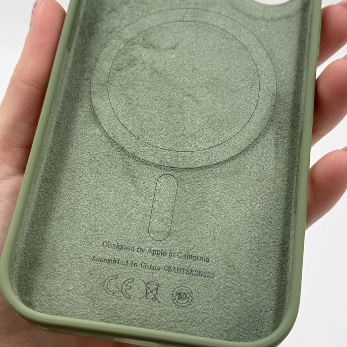  MagSafe калъфче от мек силикон за iPhone 17 в четири цвята