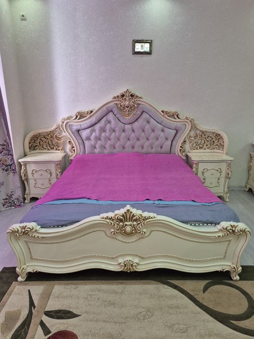 Спальный гарнитур