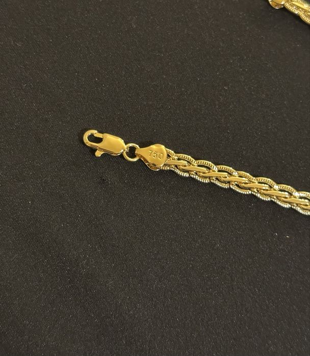 Lant placat cu aur 18K.