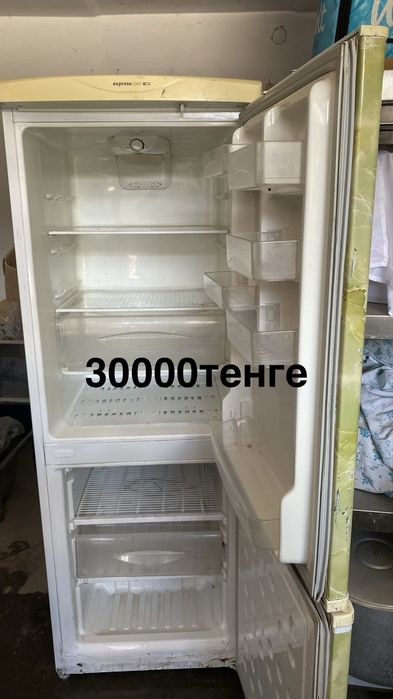 Холодильники  2 шт