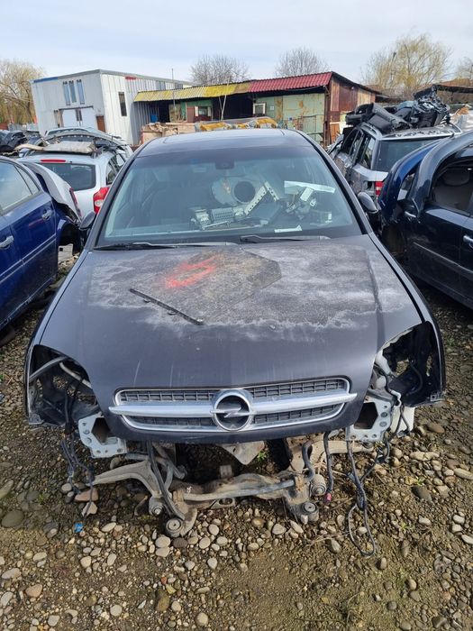 Dezmembram Opel Vectra 2.2 si 1.9 dti