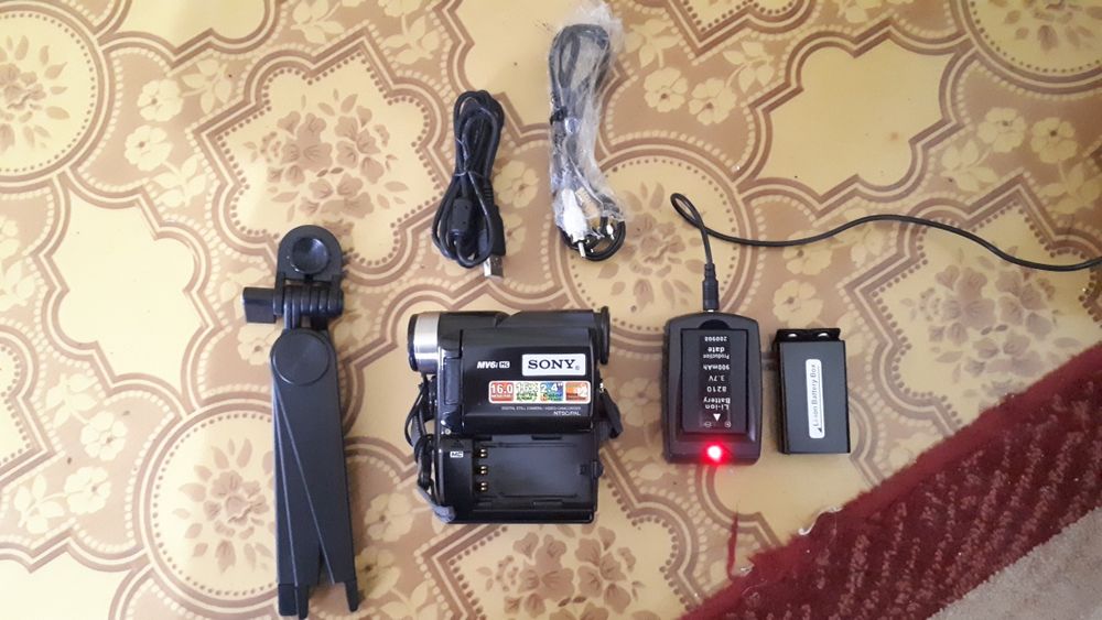 Хорошая Видеокамера SONY