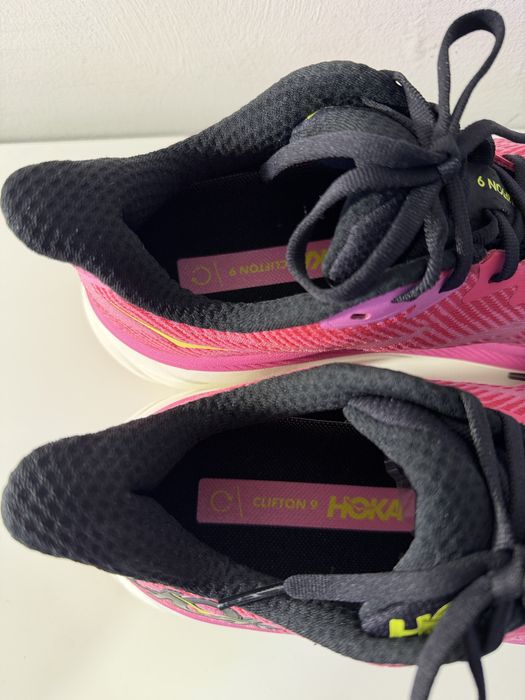 Hoka Clifton 9.