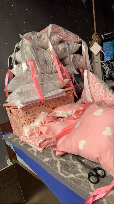 Детский комплект в манежку