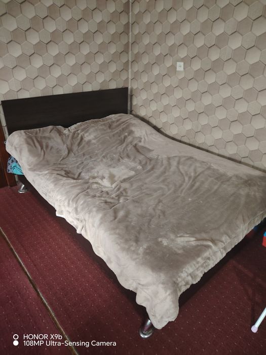Отдам даром 2х спальную кровать