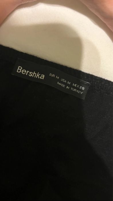 Top Bershka negru
