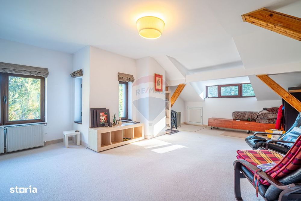 Vila cu 5 camere Sinaia, zonă liniștită, aproape de centrul statiunii