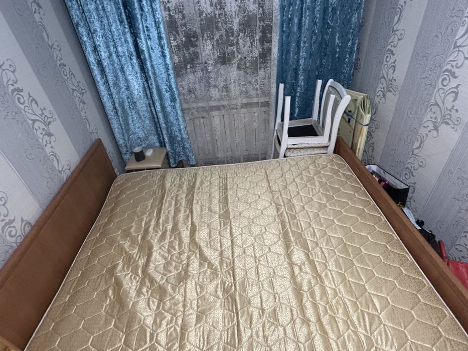 Двухспальняя кровать